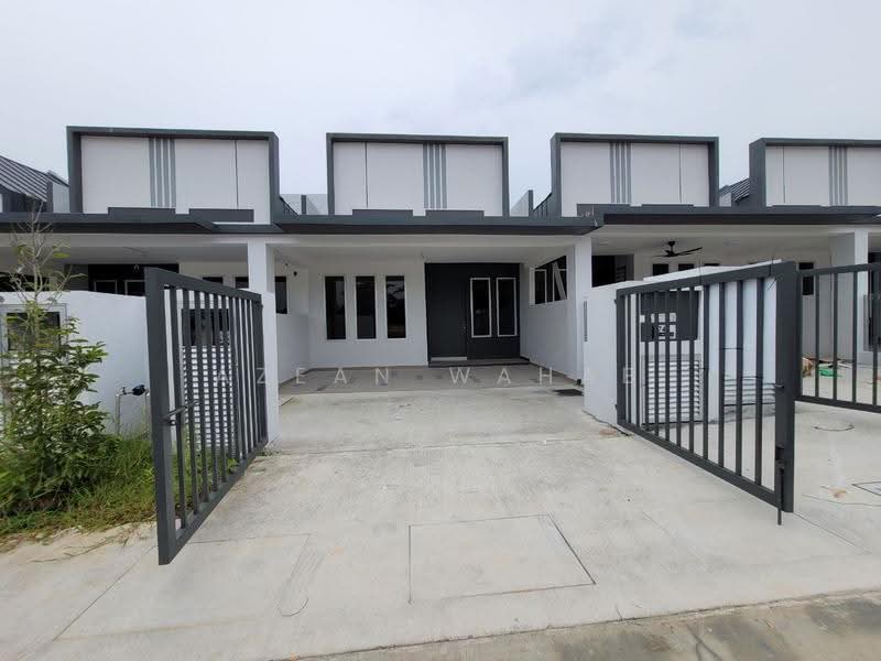 1-storey Terraced House for Sale in Dengkil (Selangor) - Azean Wahab - Exterior - PropertyGuru.com.my