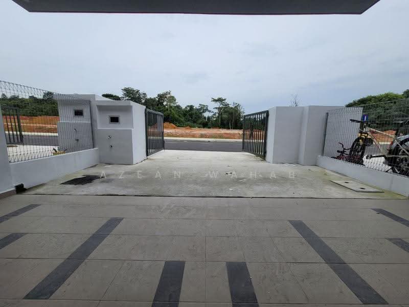 1-storey Terraced House for Sale in Dengkil (Selangor) - Azean Wahab - Exterior - PropertyGuru.com.my