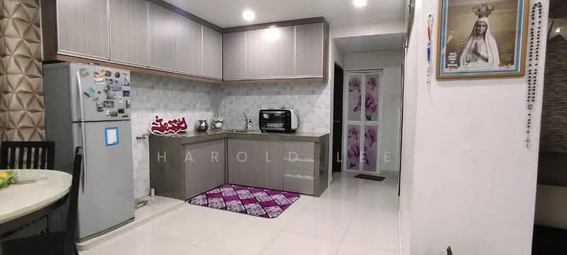 Pangsapuri untuk Dijual di Tanjung Court - Harold Lee - Kitchen - PropertyGuru.com.my