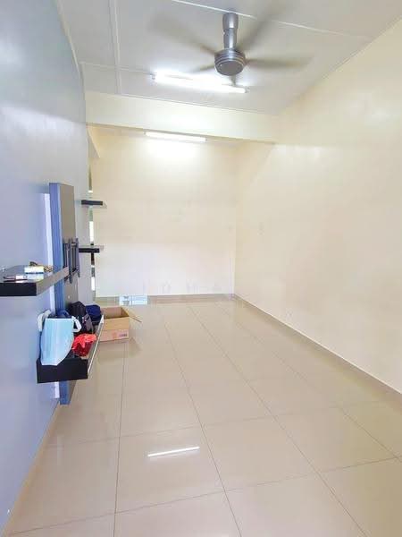 1-storey Terraced House for Sale in Perkampungan Pandan Perdana (Kuantan) - Idham Che'Ali - Living Room - PropertyGuru.com.my