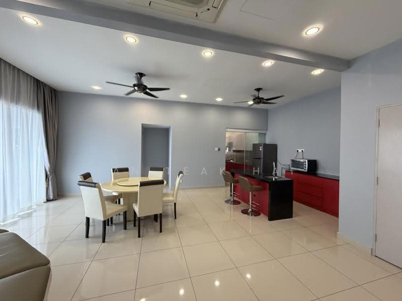 Apartment for Sale at D'Rich Executive Suites - Tan Teak Hai - Dining Room - PropertyGuru.com.my