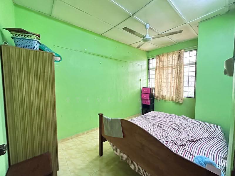 2-storey Terraced House for Sale in Serendah (Rawang) - Steven Lee - Bedroom - PropertyGuru.com.my