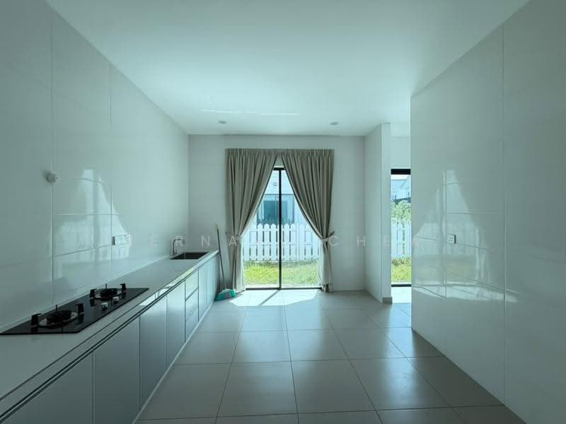 Semi-Detached House for Rent in Bandar Cassia (Batu Kawan) - Bernard Chew - Kitchen - PropertyGuru.com.my