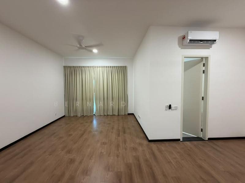 Semi-Detached House for Rent in Bandar Cassia (Batu Kawan) - Bernard Chew - Living Room - PropertyGuru.com.my