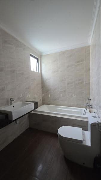 Kondominium untuk Dijual di Laguna Heights (Bukit Laguna) - Jovel Lim - Bathroom - PropertyGuru.com.my