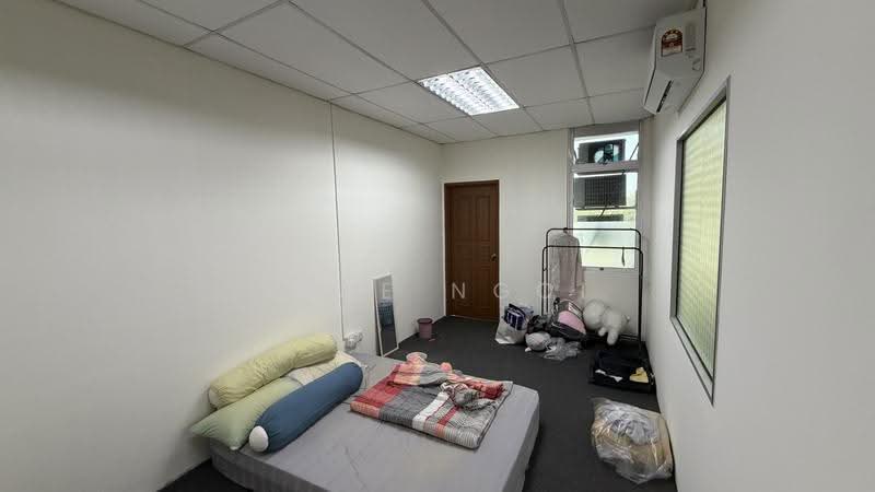 Kedai untuk Disewa di Taman Molek (Johor Bahru) - Jane Ngoi - Bedroom - PropertyGuru.com.my