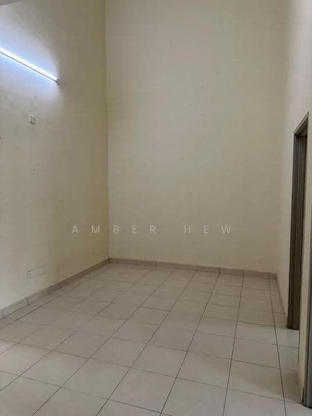 2-storey Terraced House for Sale in Bandar Tiram (Ulu Tiram) - Amber Hew - Interior - PropertyGuru.com.my