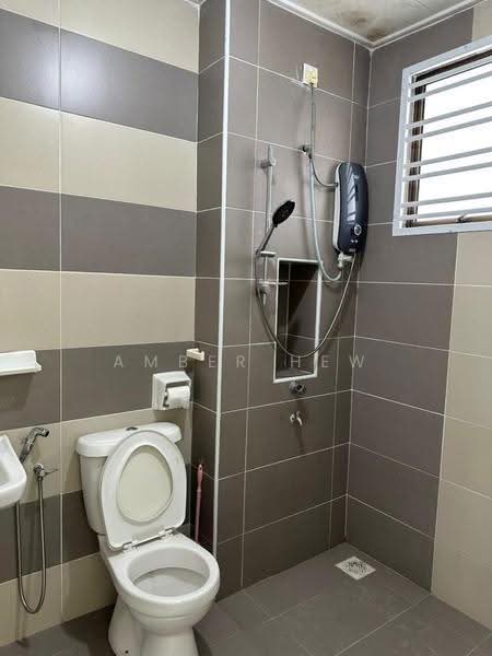 2-storey Terraced House for Sale in Bandar Tiram (Ulu Tiram) - Amber Hew - Bathroom - PropertyGuru.com.my