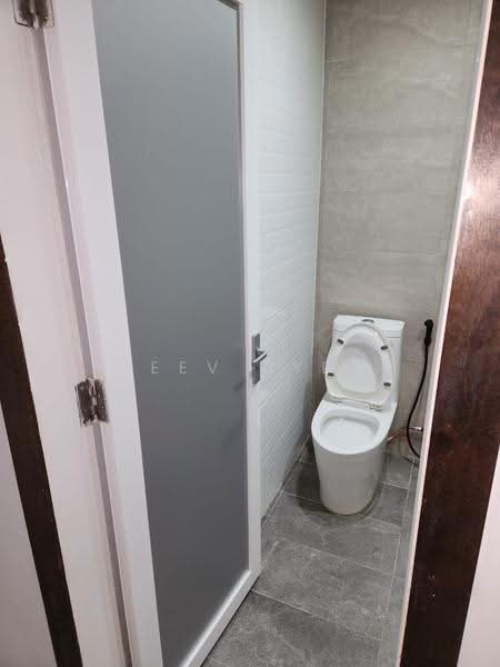 Kondominium untuk Disewa di Ukay Club Villas - Jeev Syds - Bathroom - PropertyGuru.com.my