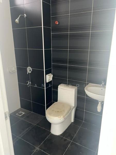3-storey Terraced House for Sale in Setia Eco Cascadia (Tebrau) - Jane Ngoi - Bathroom - PropertyGuru.com.my
