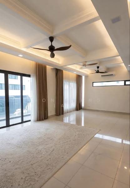 Rumah Banglo untuk Dijual di Bandar Sungai Long (Selangor) - Soon Sheng Law - Living Room - PropertyGuru.com.my