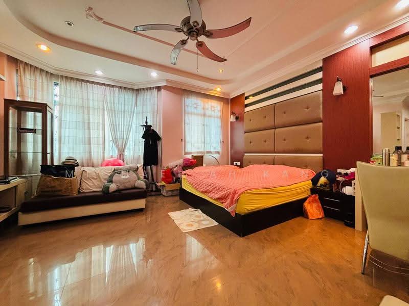 Rumah Teres 2-Tingkat untuk Dijual di Taman Sutera Utama (Skudai) - Michael Ah Kang - Bedroom - PropertyGuru.com.my