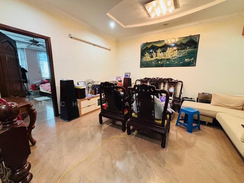Rumah Teres 2-Tingkat untuk Dijual di Taman Sutera Utama (Skudai) - Michael Ah Kang - Living Room - PropertyGuru.com.my