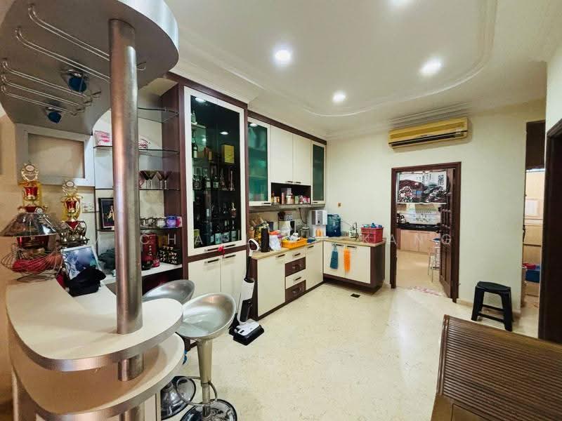 Rumah Teres 2-Tingkat untuk Dijual di Taman Sutera Utama (Skudai) - Michael Ah Kang - Kitchen - PropertyGuru.com.my