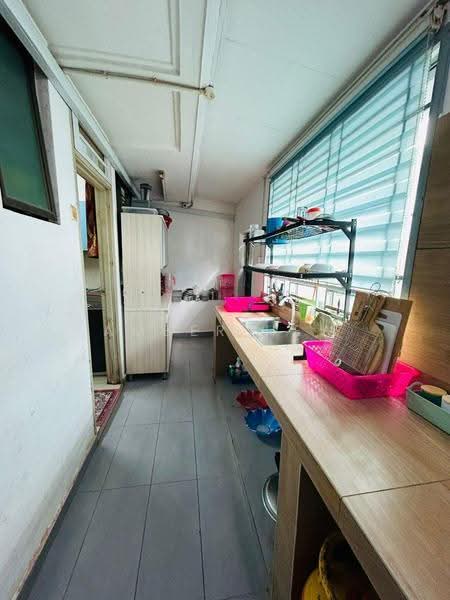 2-storey Terraced House for Sale in Bandar Tiram (Ulu Tiram) - Amber Hew - Kitchen - PropertyGuru.com.my