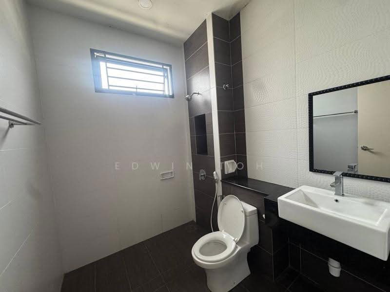 Cluster House for Rent in Bukit Indah (Iskandar Puteri (Nusajaya)) - Edwin Toh - Bathroom - PropertyGuru.com.my