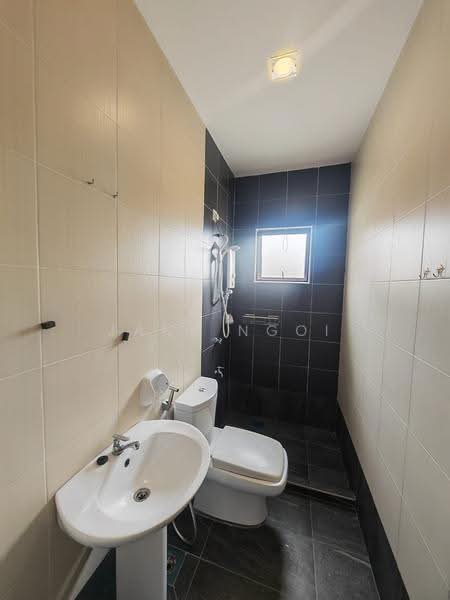 2-storey Terraced House for Rent in Taman Laguna (Johor Bahru) - Jane Ngoi - Bathroom - PropertyGuru.com.my