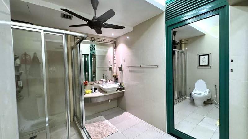 Condominium for Sale at Indah Samudra Condominium - Karl Lim - Bathroom - PropertyGuru.com.my