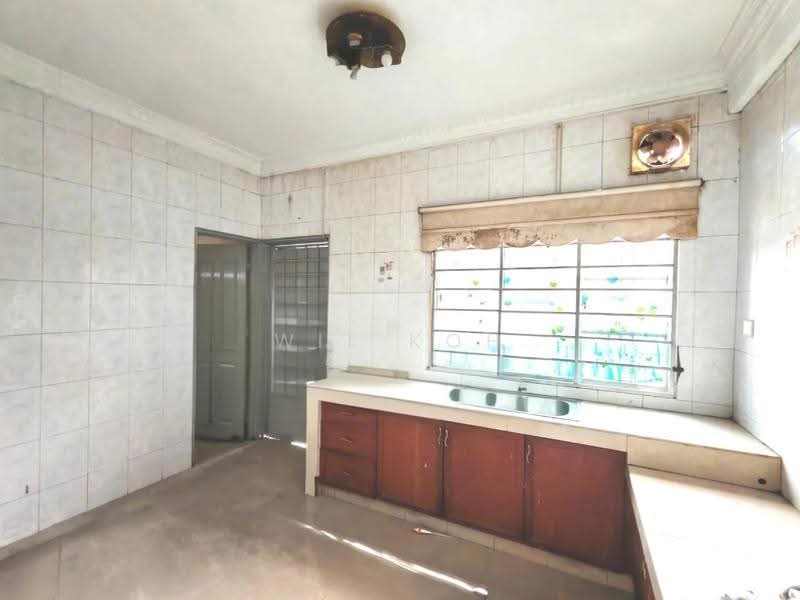 Terraced House for Sale in Semenyih (Selangor) - Wil Koh - Kitchen - PropertyGuru.com.my