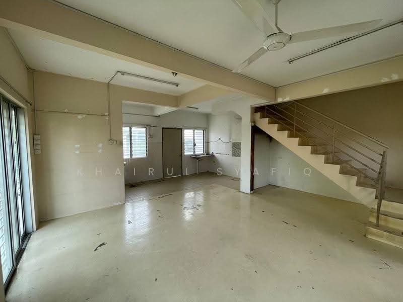 Rumah Teres 2-Tingkat untuk Dijual di Bandar Seri Coalfields (Sungai Buloh) - Khairul Syafiq - Interior - PropertyGuru.com.my