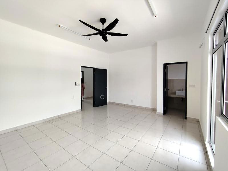 Rumah Teres 2-Tingkat untuk Dijual di Beranang (Selangor) - JX Chong - Living Room - PropertyGuru.com.my