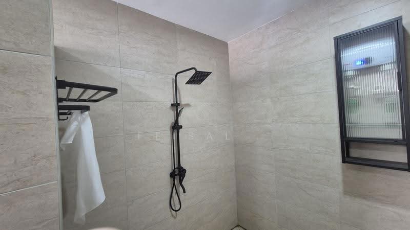 Rumah Berkembar untuk Dijual di Taman Desa (Kuala Lumpur) - Feisal . - Bathroom - PropertyGuru.com.my