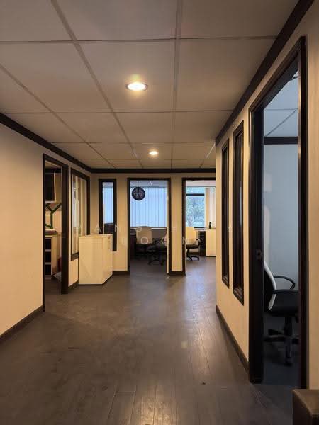 Kedai / Pejabat untuk Dijual di Bangsar (Kuala Lumpur) - Pang Hiok Boon - Corridor - PropertyGuru.com.my