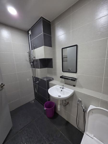 Apartment for Rent at Austin Regency (Pangsapuri Austin Perdana) - Vlien Lua - Bathroom - PropertyGuru.com.my