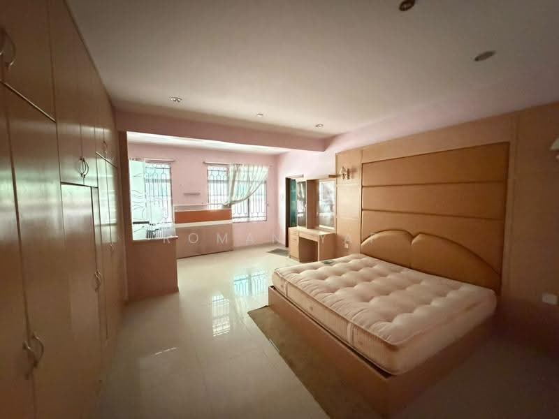 Bungalow House for Sale in Bukit Beruntung (Selangor) - Roman Yap - PropertyGuru.com.my