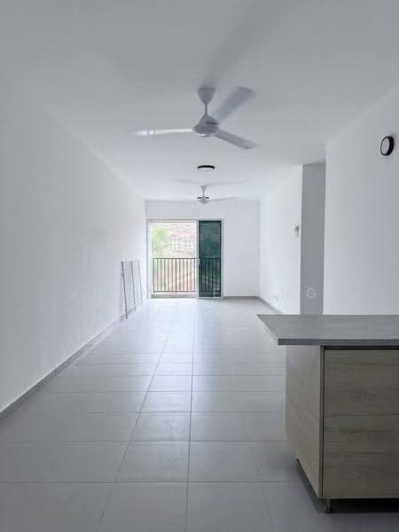Rumah Flat untuk Disewa di PANGSAPURI AMANSIARA - Jasmine Ong - Living Room - PropertyGuru.com.my