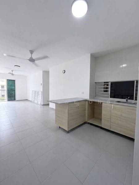 Rumah Flat untuk Disewa di PANGSAPURI AMANSIARA - Jasmine Ong - Living Room - PropertyGuru.com.my