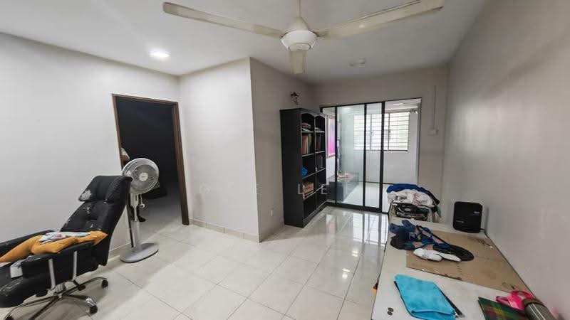 Rumah Berkembar untuk Dijual di Kipark Sri Utara (Batu) - GEE Lee - Living Room - PropertyGuru.com.my