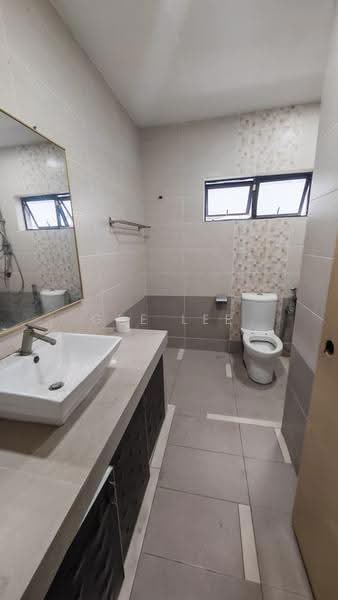 Rumah Berkembar untuk Dijual di Kipark Sri Utara (Batu) - GEE Lee - Bathroom - PropertyGuru.com.my