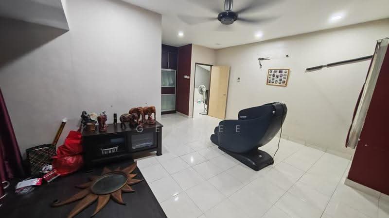 Rumah Berkembar untuk Dijual di Kipark Sri Utara (Batu) - GEE Lee - Living Room - PropertyGuru.com.my