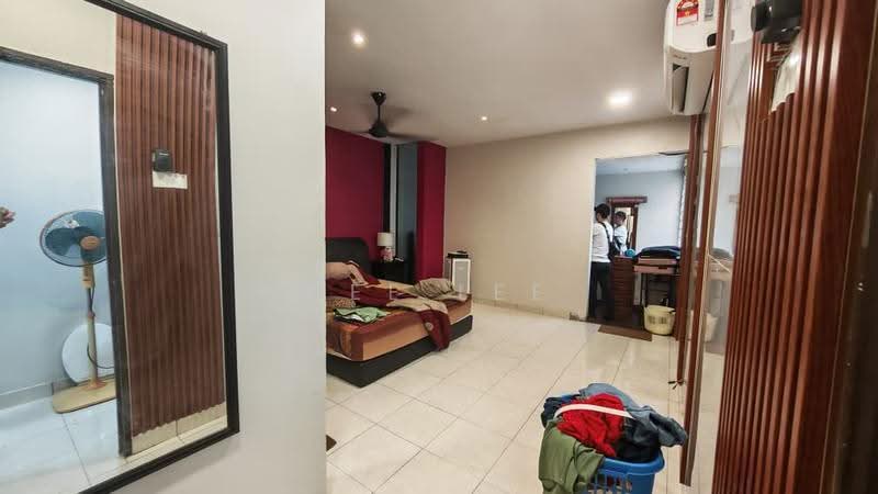 Rumah Berkembar untuk Dijual di Kipark Sri Utara (Batu) - GEE Lee - Bedroom - PropertyGuru.com.my