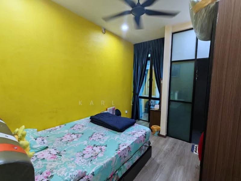 2-storey Terraced House for Sale in Bandar Seri Alam (Masai) - Karl Lim - Bedroom - PropertyGuru.com.my