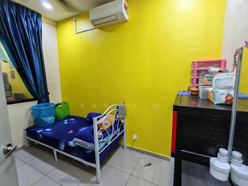 2-storey Terraced House for Sale in Bandar Seri Alam (Masai) - Karl Lim - Bedroom - PropertyGuru.com.my