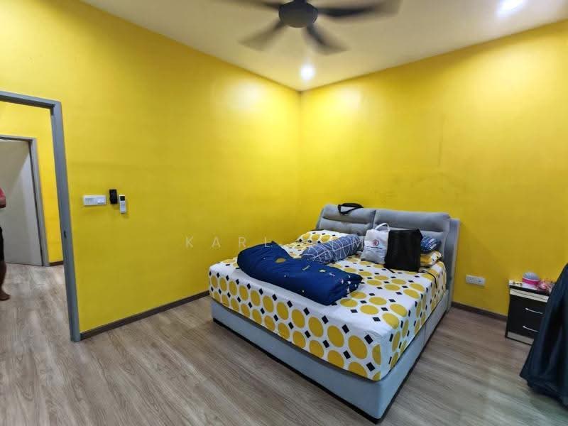 2-storey Terraced House for Sale in Bandar Seri Alam (Masai) - Karl Lim - Bedroom - PropertyGuru.com.my