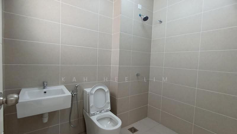 2-storey Terraced House for Rent in Seremban (Negeri Sembilan) - Kah Hee Lim - Bathroom - PropertyGuru.com.my