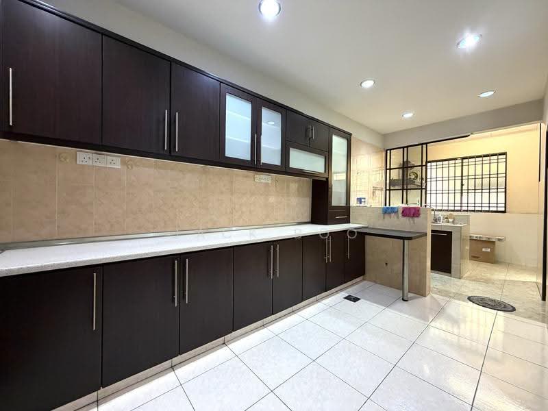 2-storey Terraced House for Sale in Bandar Bukit Tinggi 2 (Klang) - Jack Boo - Kitchen - PropertyGuru.com.my