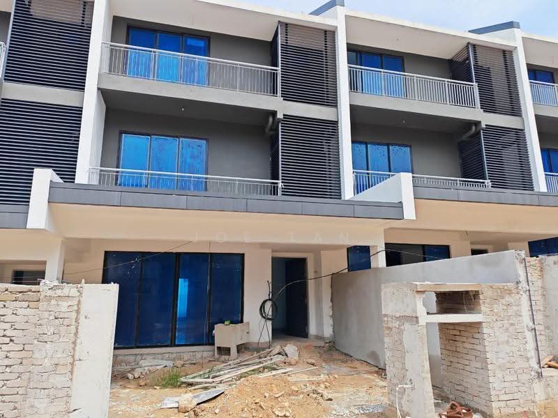 2.5-storey Terraced House for Sale in Taman Selayang Permata (Batu Caves) - Joe Tan - Exterior - PropertyGuru.com.my