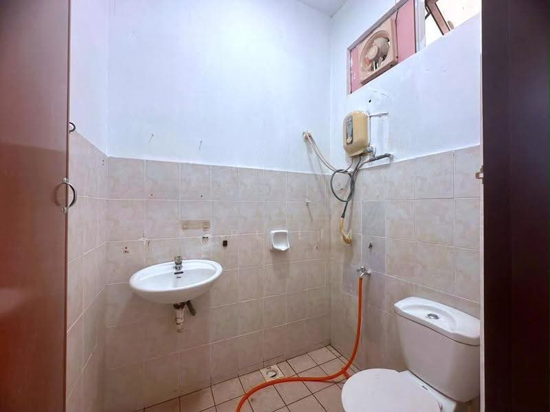 Rumah Teres 2-Tingkat untuk Dijual di Taman Nusa Bestari Jaya (Iskandar Puteri (Nusajaya)) - Karl Lim - Bathroom - PropertyGuru.com.my