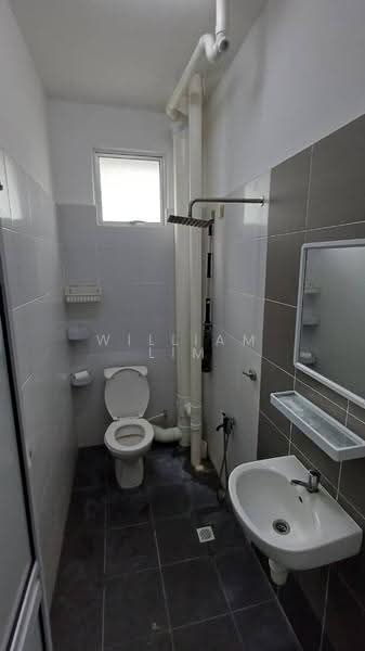 Pangsapuri untuk Disewa di The Rise Collection 2 - William Lim - Bathroom - PropertyGuru.com.my