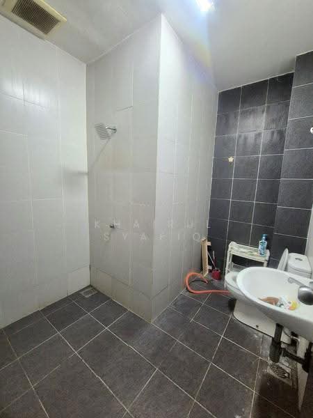 Terraced House for Sale in Shah Alam (Selangor) - Khairul Syafiq - Bathroom - PropertyGuru.com.my