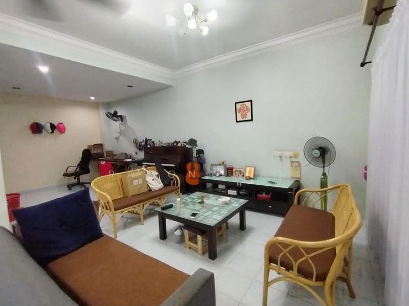Rumah Teres 2-Tingkat untuk Dijual di Taman Bertam Perdana (Bertam) - Ramona Tan - Living Room - PropertyGuru.com.my