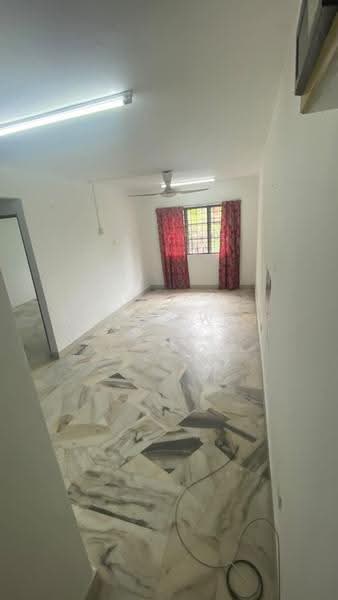Apartment for Sale at Flat PKNS Section 7 - NIK AZWAN - Living Room - PropertyGuru.com.my