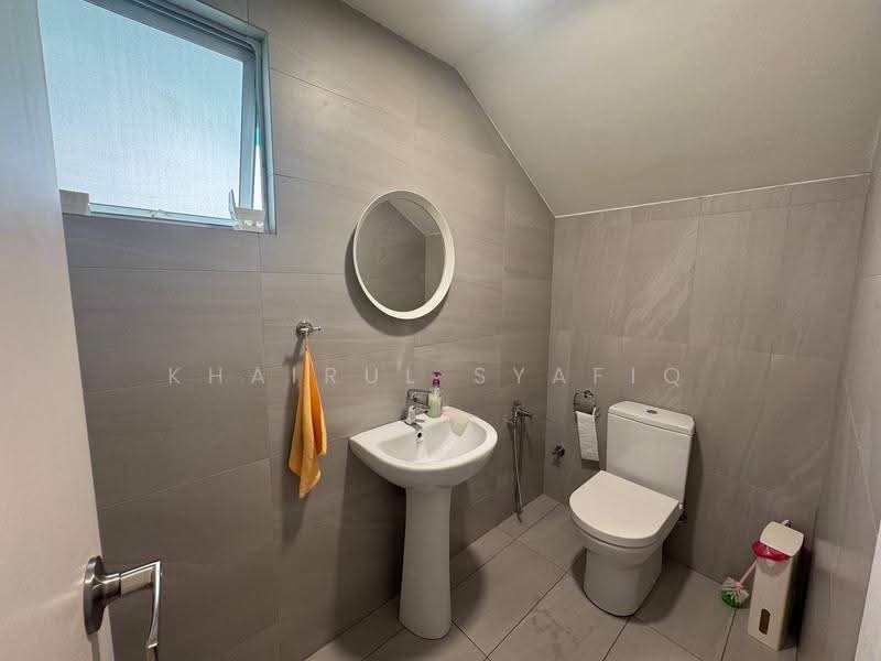 Rumah Banglo untuk Dijual di Sierramas (Sungai Buloh) - Khairul Syafiq - Bathroom - PropertyGuru.com.my