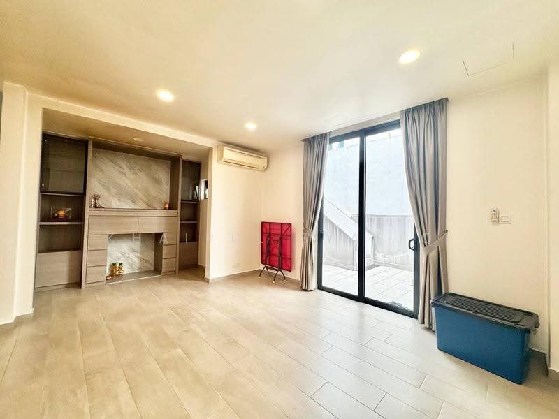Rumah Banglo untuk Dijual di Sierramas (Sungai Buloh) - Khairul Syafiq - Living Room - PropertyGuru.com.my