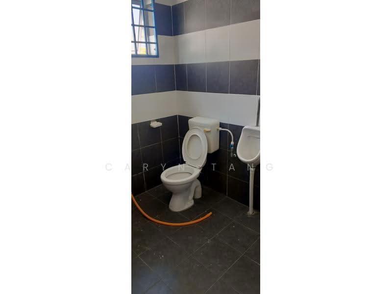 Shop for Rent in Ipoh Airport square (Ipoh) - Caryn Tang - Bathroom - PropertyGuru.com.my