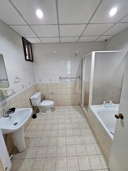 Condominium for Rent at Sri Pangkor Condominium - Lee Meng Keat - PropertyGuru.com.my
